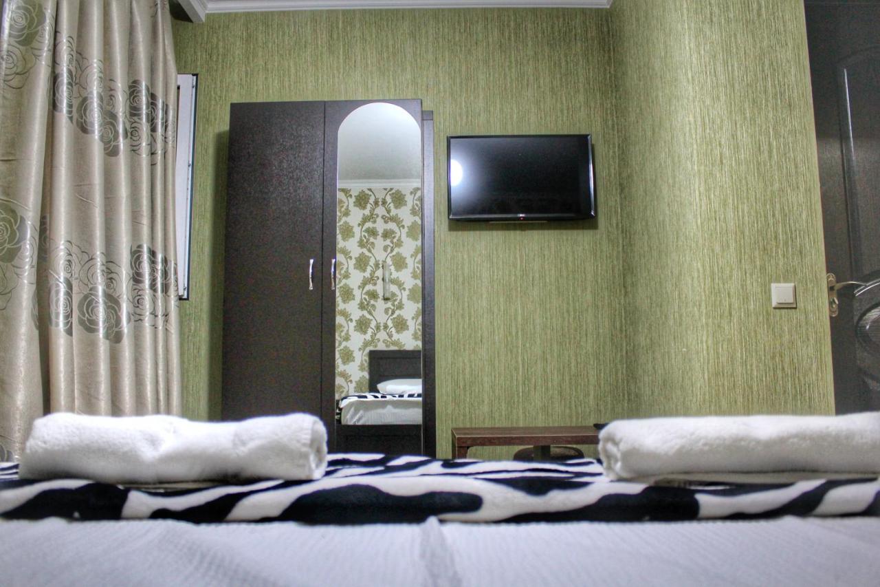 Hotel Elegant 2 Тбілісі Екстер'єр фото