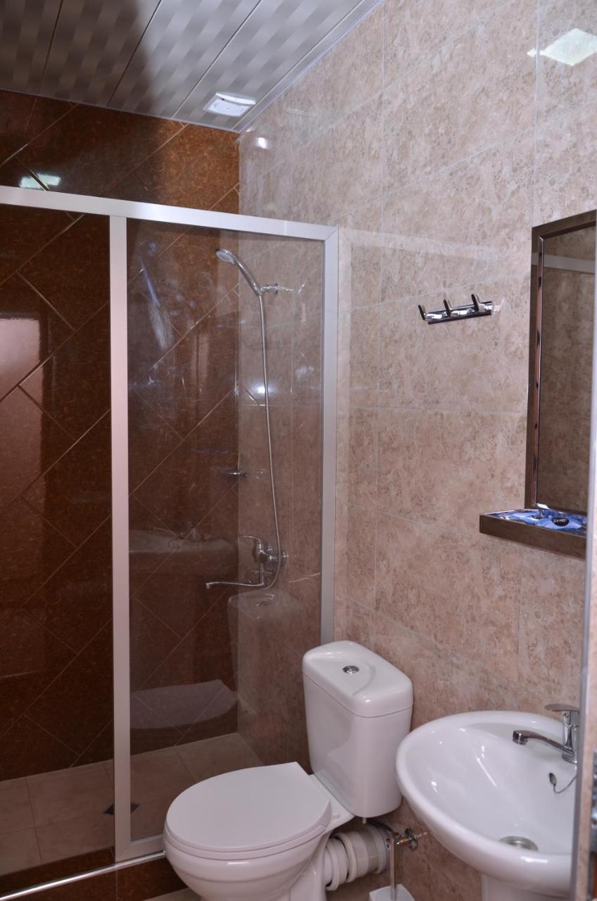 Hotel Elegant 2 Тбілісі Екстер'єр фото