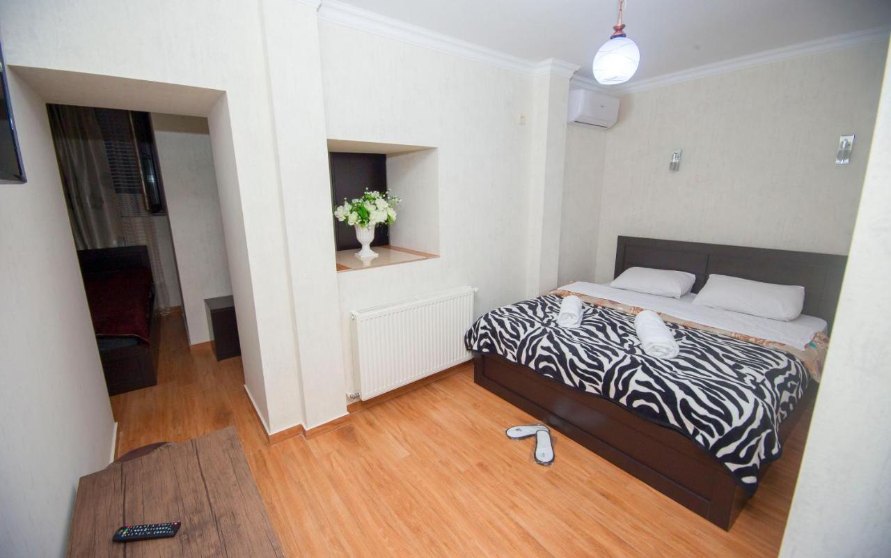 Hotel Elegant 2 Тбілісі Екстер'єр фото
