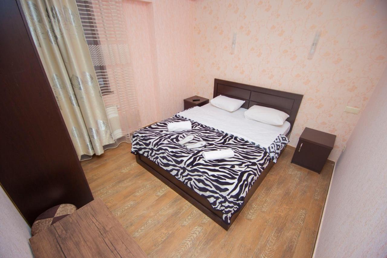 Hotel Elegant 2 Тбілісі Екстер'єр фото