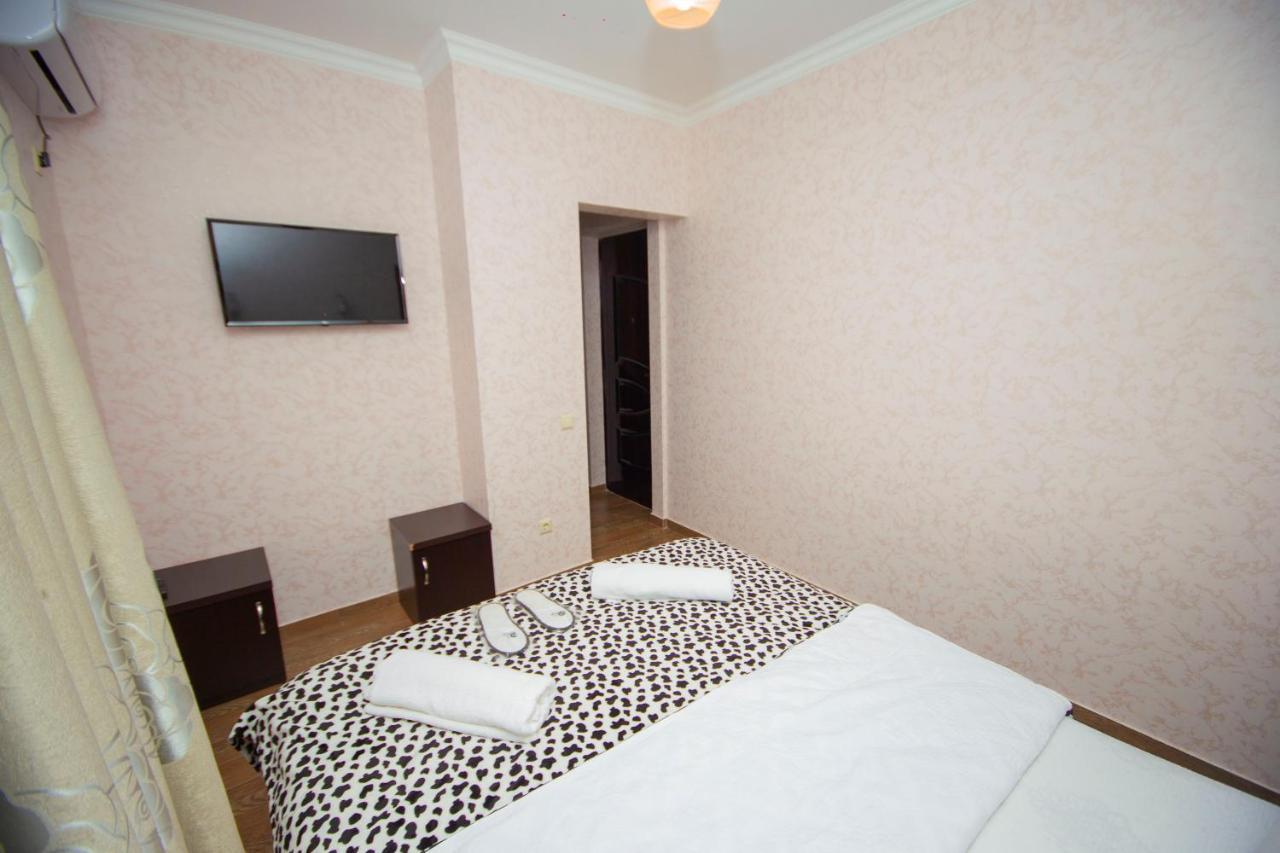 Hotel Elegant 2 Тбілісі Екстер'єр фото