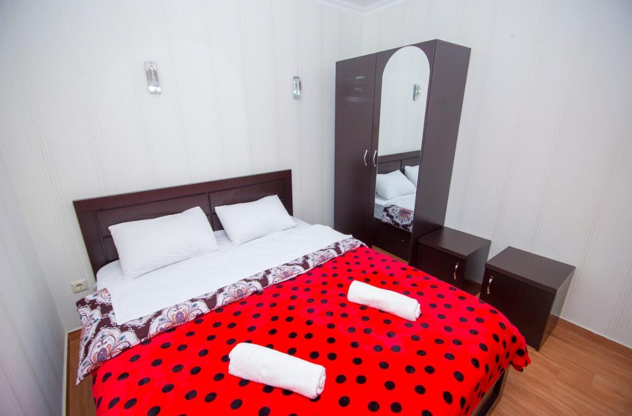 Hotel Elegant 2 Тбілісі Екстер'єр фото