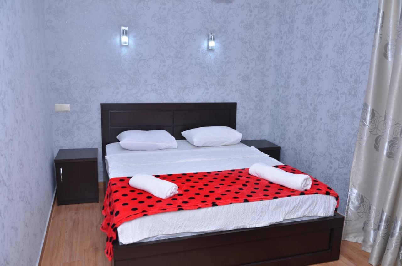 Hotel Elegant 2 Тбілісі Екстер'єр фото